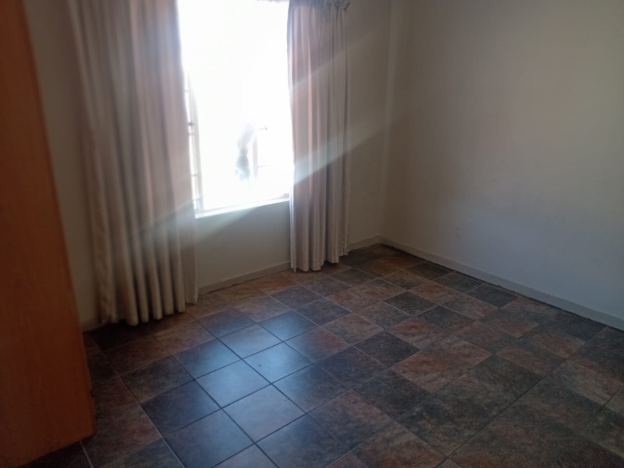 To Let 3 Bedroom Property for Rent in Waterval East North West